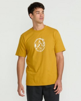  Camiseta masculina Trucker Stone de manga curta - Mostarda e Dourada | Camisetas e regatas Volcom